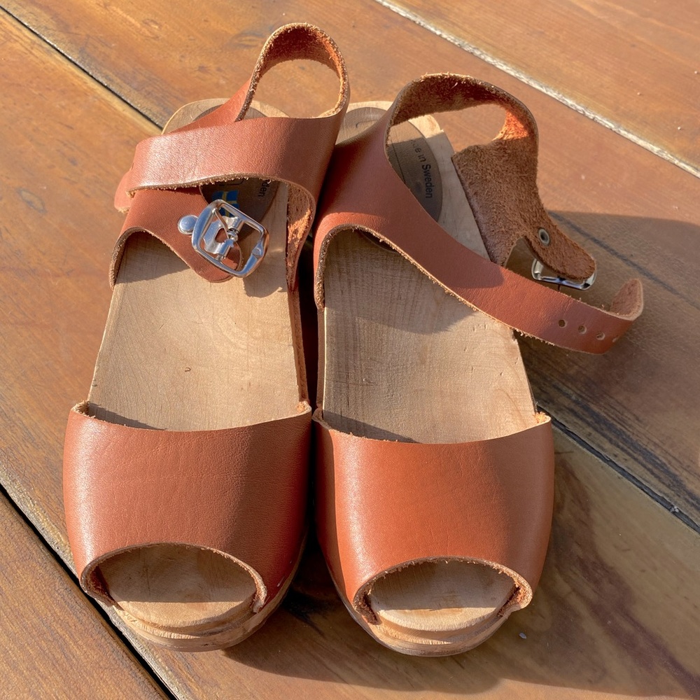Moheda Swedish Clog size 7 brown leather